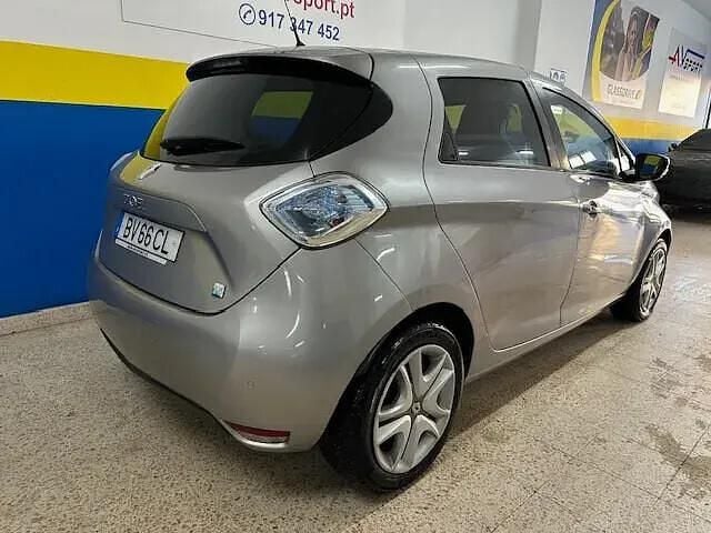 Usado Renault Zoe 64 kW (88 HP) 2015 Cinzento Citadino
