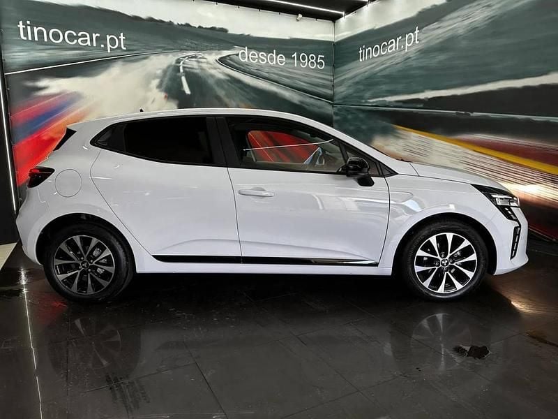 Usado Mitsubishi Colt 91 HP (66 kW) 2024 Branco Citadino