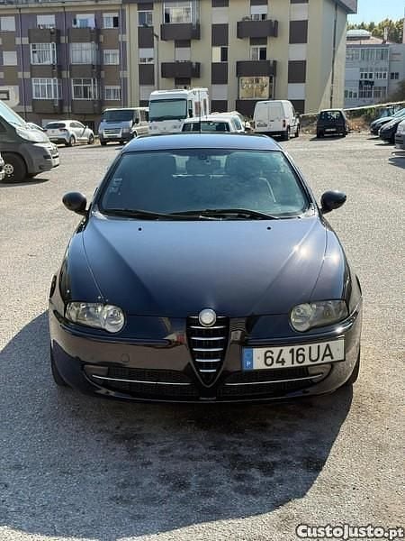 Preto Usado 2002 Alfa Romeo 147 Citadino | € 3.000 - Imagem 1/1