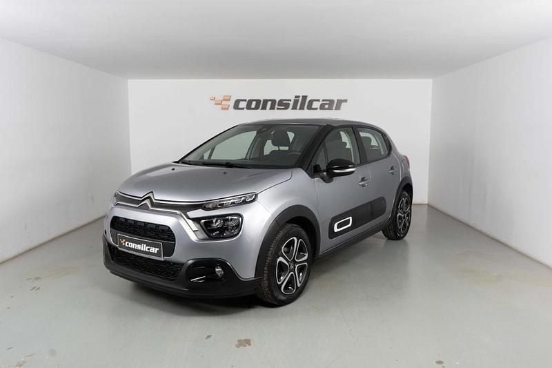 Cinza Usado 2024 Citroën C3 PureTech Citadino | € 14.680 (Bom preço) - Imagem 1/4