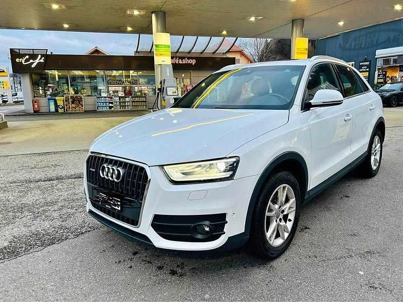 Branco Usado 2011 Audi Q3 SUV | € 8.500 - Imagem 1/4