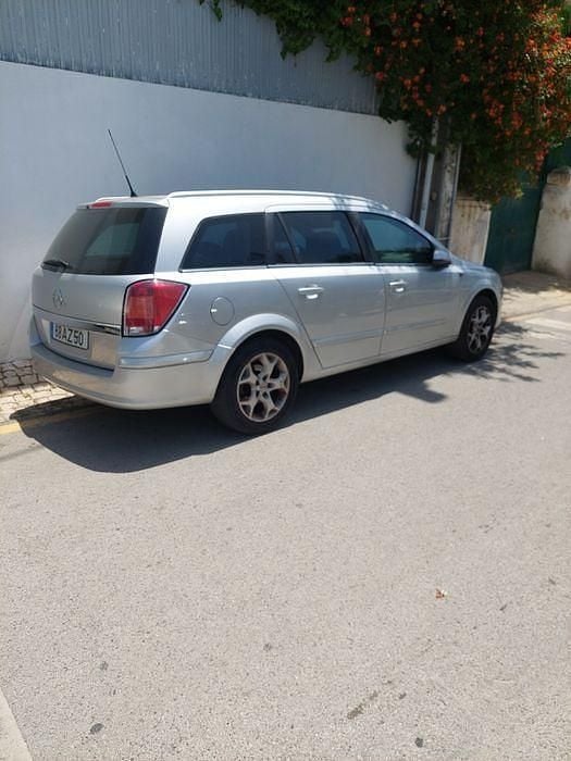Usado 2005 Opel Astra Cosmo Sedan | € 4.600 (Preço justo) - Imagem 1/4