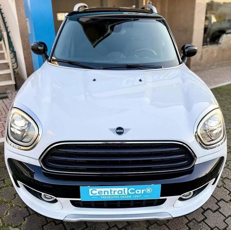 Usado Mini One Countryman 116 HP (85 kW) 2019 Branco SUV
