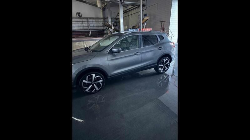 Cinzento Usado 2018 Nissan Qashqai SUV | € 19.500 (Preço elevado) - Imagem 1/4