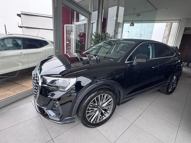 Preto Usado 2024 Audi Q3 SUV | € 39.980 - Imagem 1/4