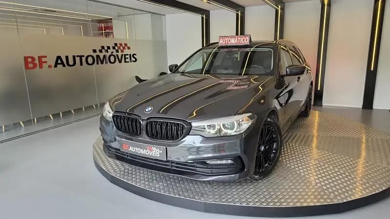 Cinzento Usado 2018 BMW 520 Sport Line Carrinha | € 23.900 (Preço elevado) - Imagem 1/4