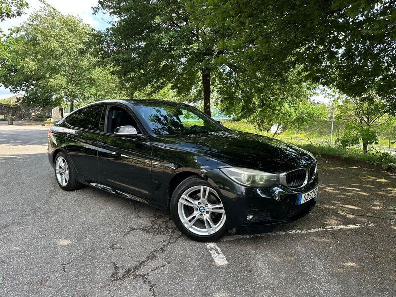 Preto Usado 2017 BMW 318 Gran Turismo | € 17.990 - Imagem 1/4