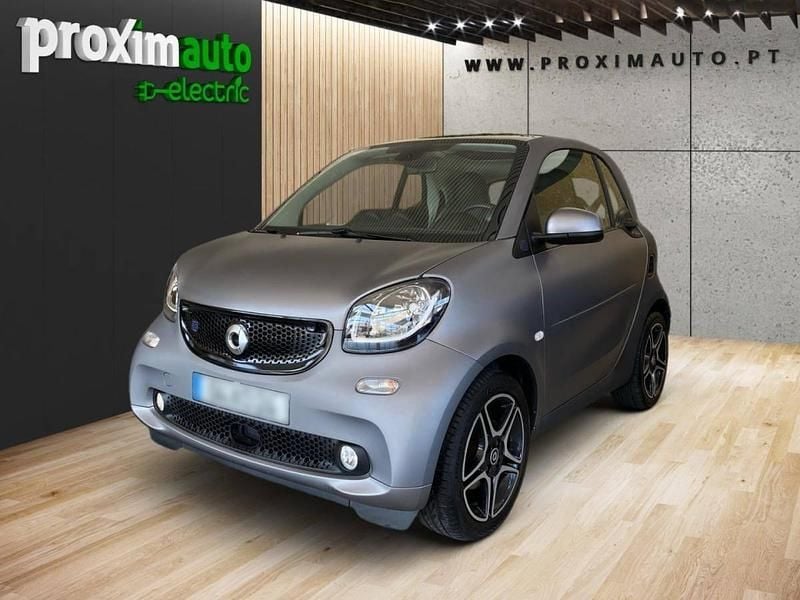 Cinzento Usado 2019 Smart ForTwo Electric Drive Coupé | € 11.900 (Preço justo) - Imagem 1/4