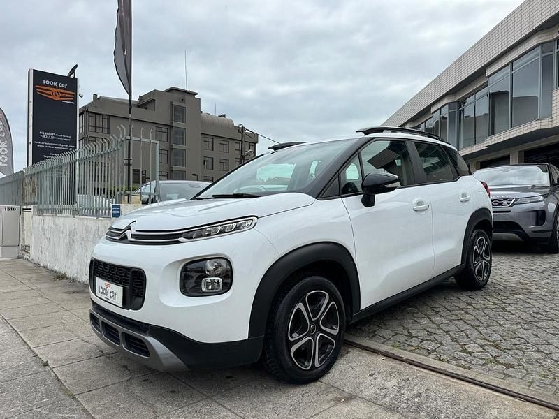 Branco Usado 2019 Citroën C3 PureTech Citadino | € 15.900 (Caro) - Imagem 1/4