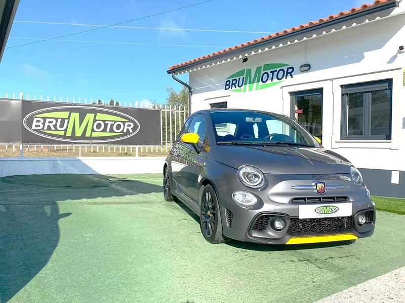 Cinzento Usado 2018 Abarth 595 Pista Citadino | € 20.650 (Preço justo) - Imagem 1/4