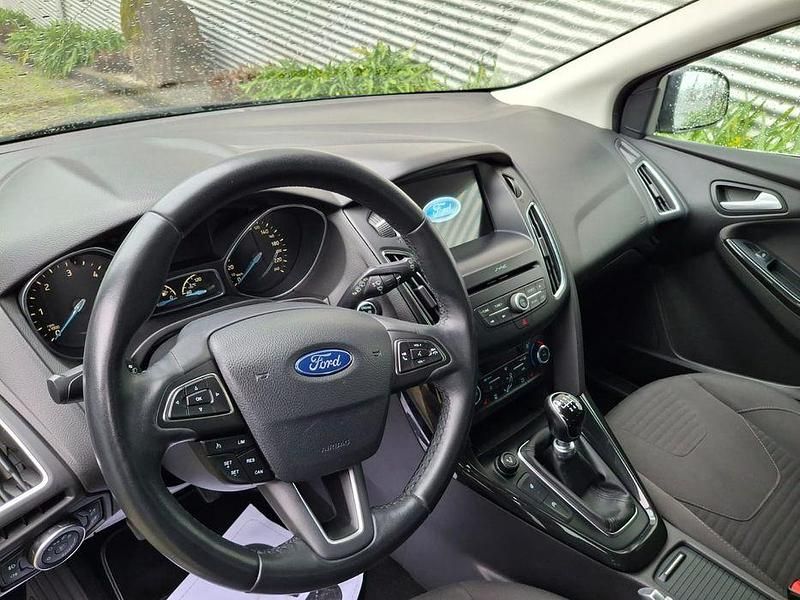 Usado Ford Focus 120 HP (88 kW) 2016 Sedan