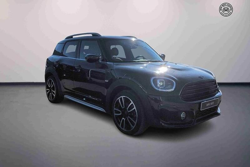 Preto Usado 2023 Mini Cooper D Essential Citadino | € 33.490 - Imagem 1/4
