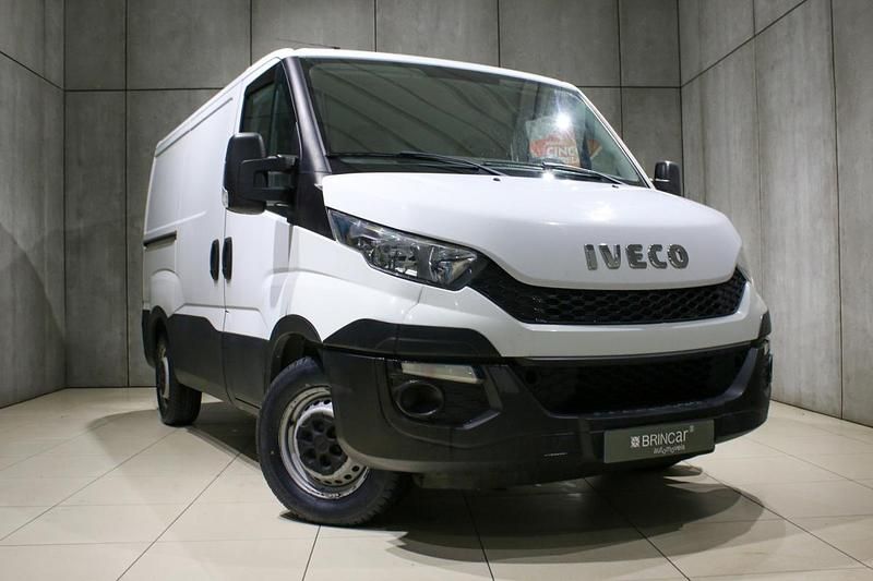 Usado Iveco Daily 106 HP (77 kW) 2016 Branco