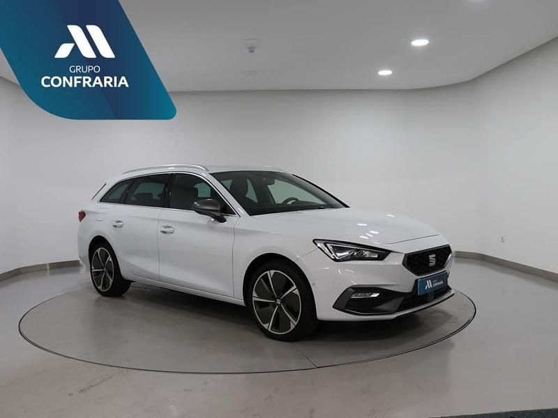 Branco Usado 2021 Seat Leon ST Carrinha | € 23.680 (Preço elevado) - Imagem 1/4