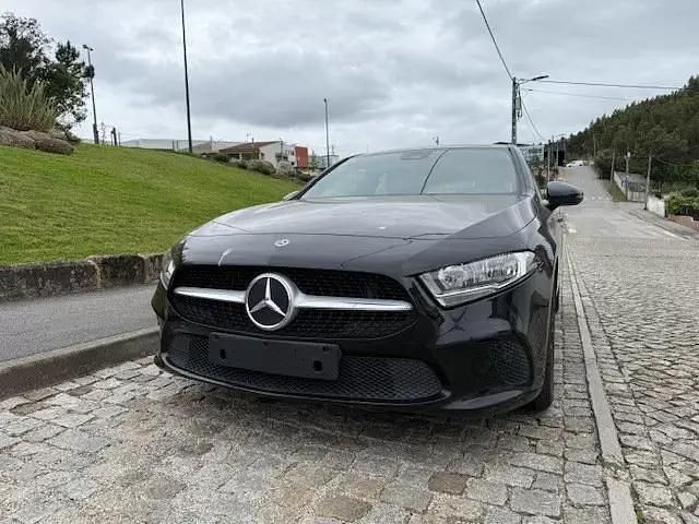 Preto Usado 2019 Mercedes A180 Style Cabrios | € 21.900 (Preço justo) - Imagem 1/4