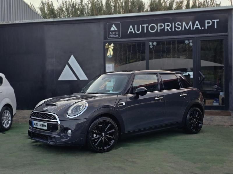 Usado Mini Cooper 170 HP (125 kW) 2014 Cinzento Citadino