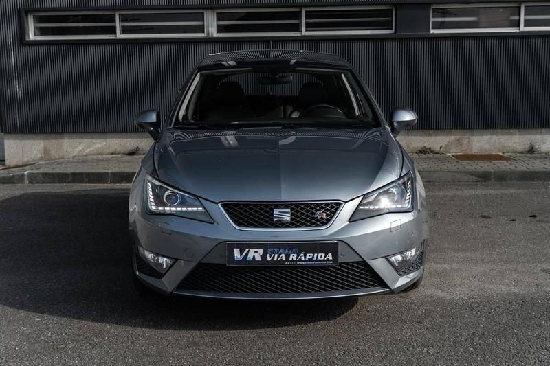 Usado Seat Ibiza FR 105 HP (77 kW) 2017 Cinza