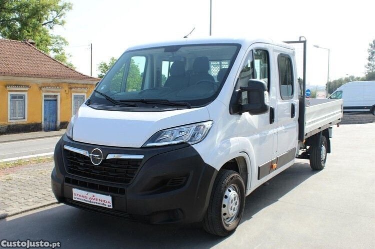 Branco Usado 2023 Opel Movano Van | € 24.900 - Imagem 1/1