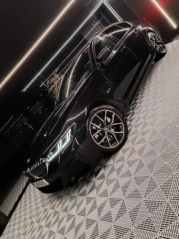 Usado BMW 520 204 HP (150 kW) 2022 Preto Sedan