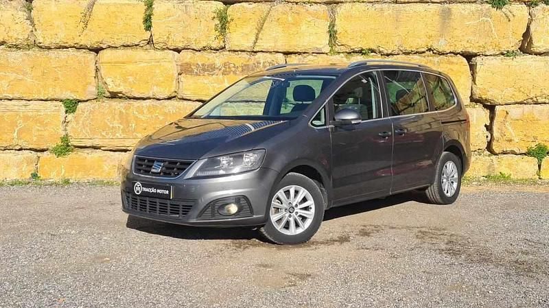 Cinza Usado 2015 Seat Alhambra Style Monovolume | € 19.950 - Imagem 1/4