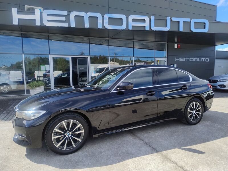 Preto Usado 2019 BMW 320 Sport Line Sedan | € 29.500 (Preço justo) - Imagem 1/4