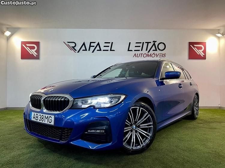 Azul Usado 2020 BMW 318 Carrinha | € 26.500 (Caro) - Imagem 1/1