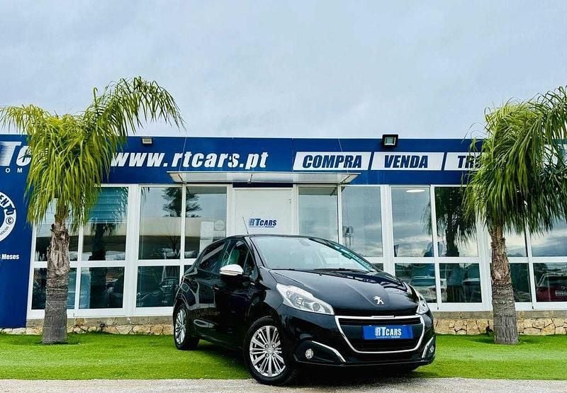 Preto Usado 2017 Peugeot 208 Style Citadino | € 10.980 (Preço justo) - Imagem 1/4