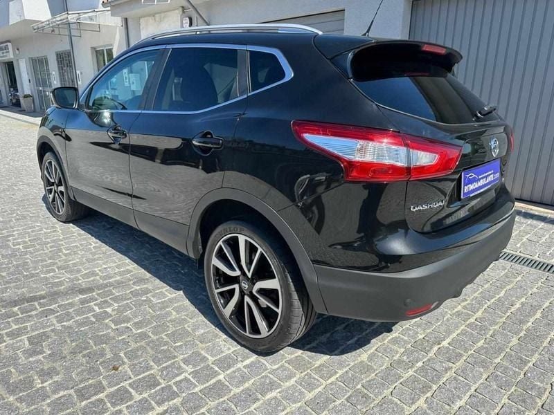 Usado Nissan Qashqai Tekna 110 HP (80 kW) 2017 Preto SUV