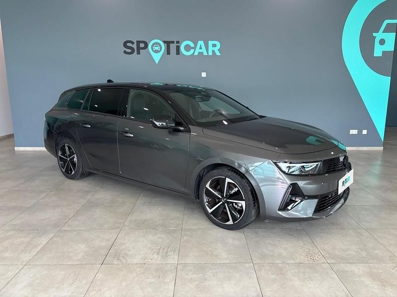 Usado Opel Astra 136 HP (100 kW) 2025 Cinza Carrinha