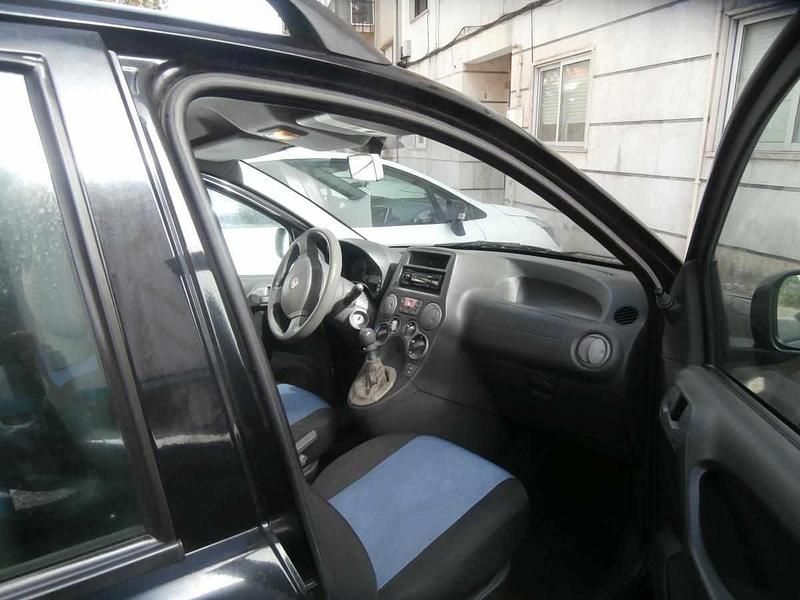 Usado Fiat Panda 75 HP (55 kW) 2011 Preto Citadino