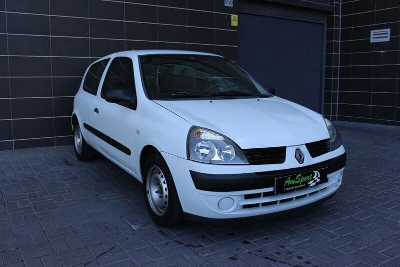 Branco Usado 2007 Renault Clio II Citadino | € 2.900 (Super Preço) - Imagem 1/4