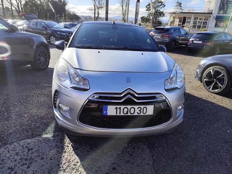 Usado Citroën DS3 92 HP (67 kW) 2014 Cinzento
