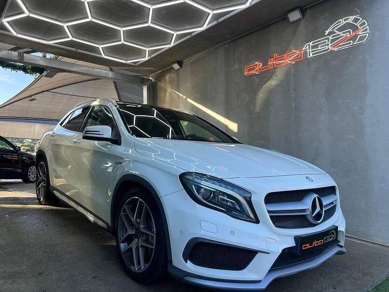 Branco Usado 2017 Mercedes GLA45 AMG AMG SUV | € 34.990 - Imagem 1/4