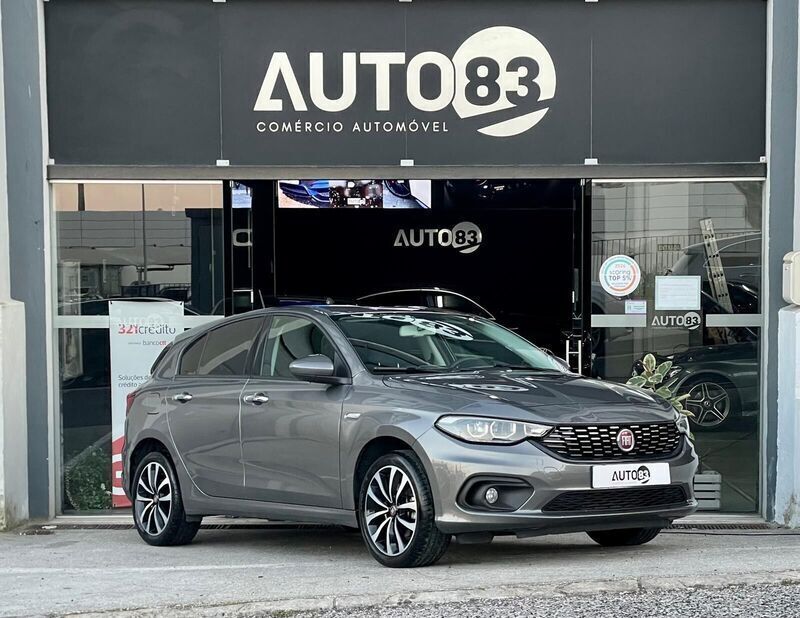 Cinza Usado 2020 Fiat Tipo Lounge Sedan | € 12.990 (Preço justo) - Imagem 1/1