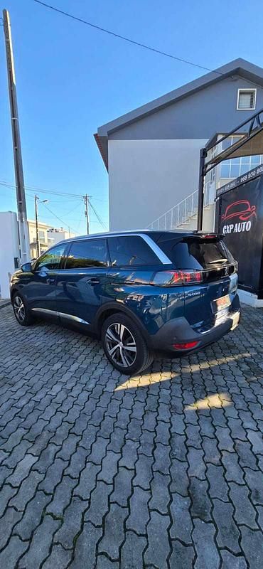 Azul Usado 2022 Peugeot 5008 | € 25.900 (Bom preço) - Imagem 1/4
