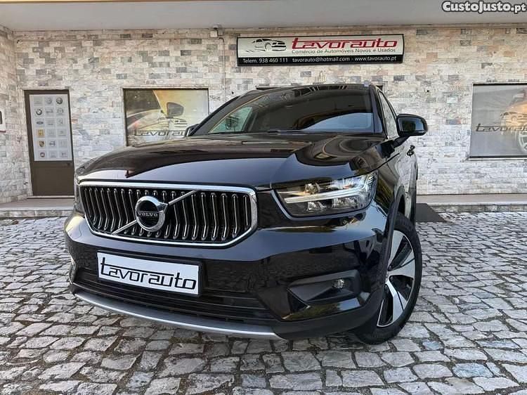 Preto Usado 2021 Volvo XC40 Inscription SUV | € 29.500 (Preço justo) - Imagem 1/1