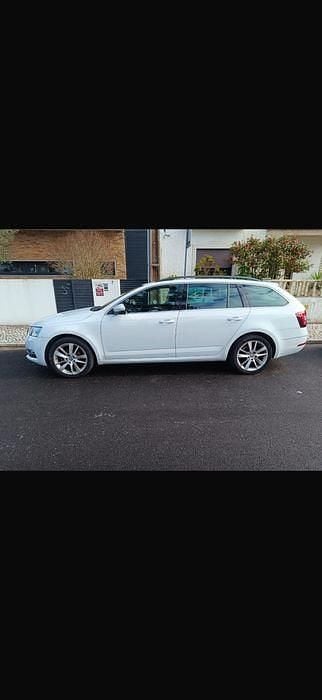 Usado Skoda 110 R 110 HP (80 kW) 2020 Sedan