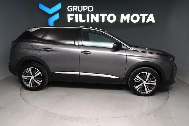 Cinza Usado 2024 Peugeot 3008 Allure | € 23.990 (Preço justo) - Imagem 1/4