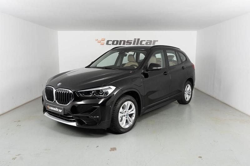Preto Usado 2021 BMW X1 Advantage SUV | € 23.480 (Bom preço) - Imagem 1/4