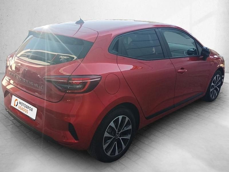 Usado Mitsubishi Colt 101 HP (74 kW) 2025 Vermelho Sedan