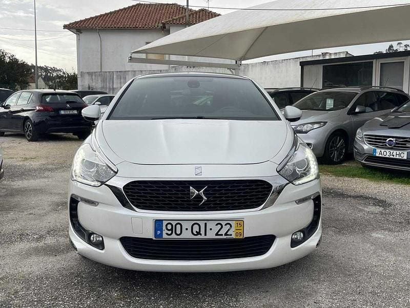 Usado DS Automobiles DS5 120 HP (88 kW) 2015 Branco Citadino