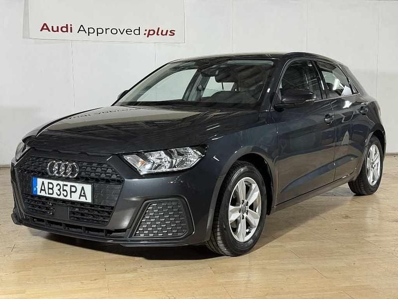 Cinzento Usado 2020 Audi A1 Sportback Citadino | € 17.990 (Preço justo) - Imagem 1/4