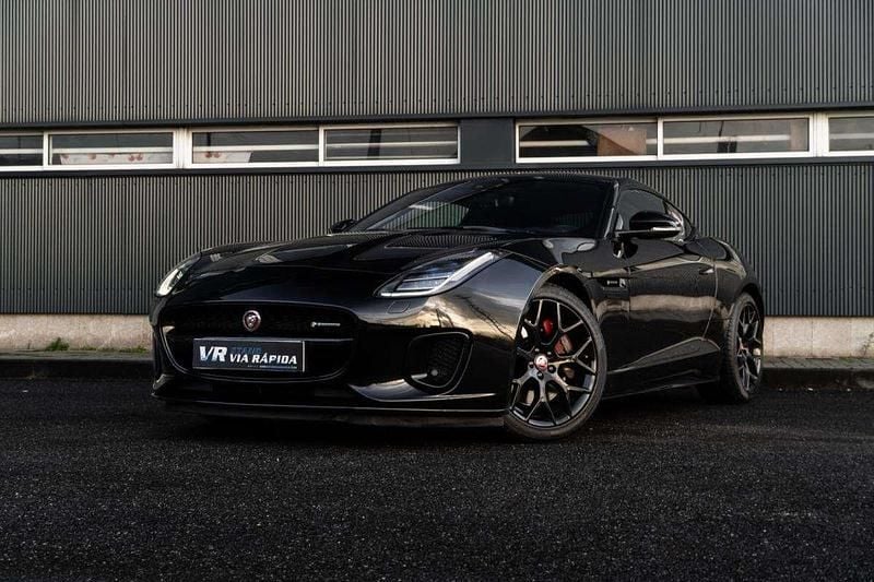 Usado Jaguar F-Type R-Dynamic 300 HP (220 kW) 2019 Preto Coupé