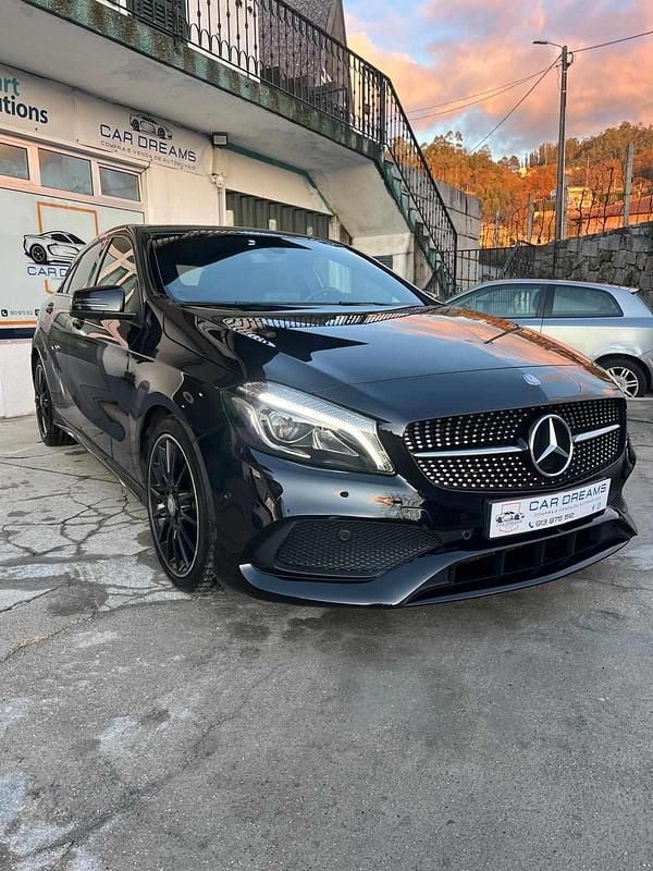Preto Usado 2017 Mercedes A180 Citadino | € 16.750 (Preço elevado) - Imagem 1/4