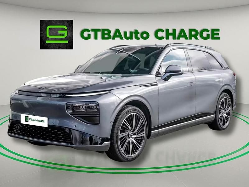 Cinza Usado 2025 XPENG G9 AWD Performance SUV | € 69.499 (Bom preço) - Imagem 1/4