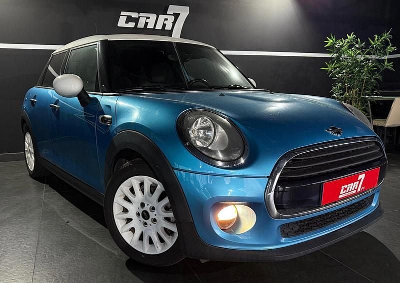 Azul Usado 2015 Mini Cooper D Citadino | € 13.990 (Preço justo) - Imagem 1/4