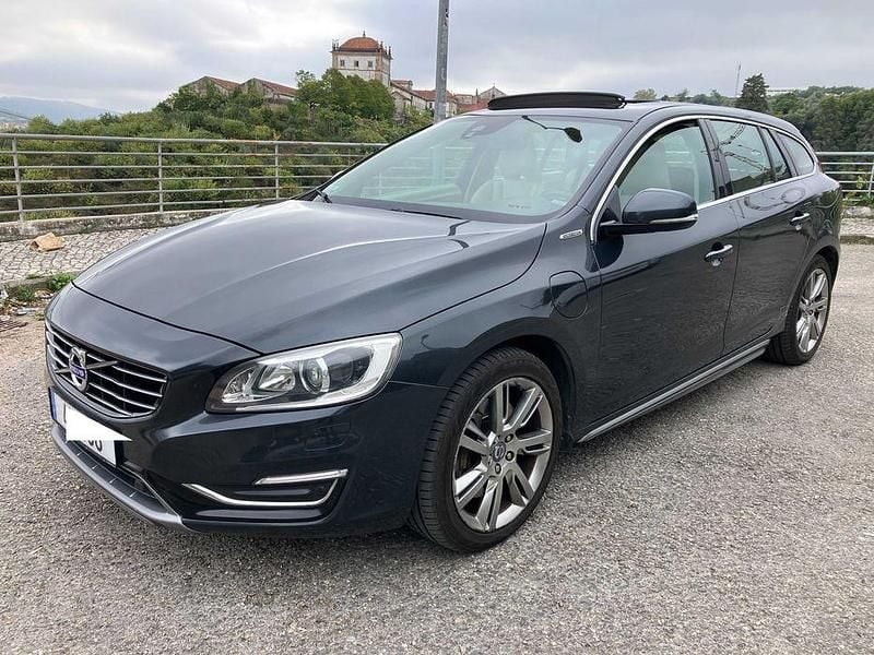 Usado 2013 Volvo V60 Carrinha | € 11.490 - Imagem 1/4