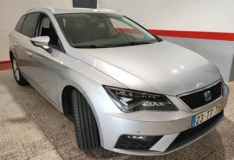 Cinza Usado 2017 Seat Leon Style Carrinha | € 13.999 (Preço justo) - Imagem 1/4