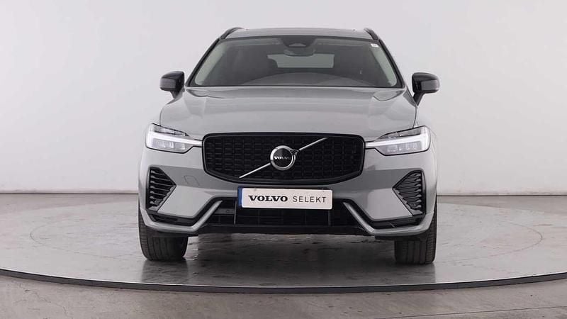 Usado Volvo XC60 349 HP (256 kW) 2025 Prateado SUV