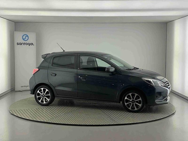 Cinzento Usado 2024 Mitsubishi Space Star | € 14.800 (Preço justo) - Imagem 1/4